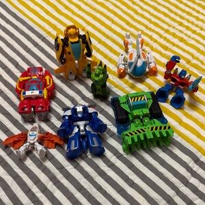 Hasbro Transformers Vibrant Action Figures Set
